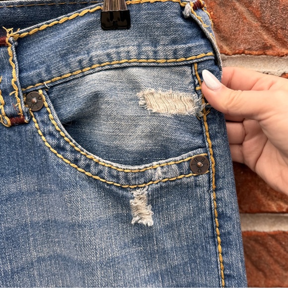 TRUE RELIGION: Men’s 34 Distressed jeans - Picture 7 of 13